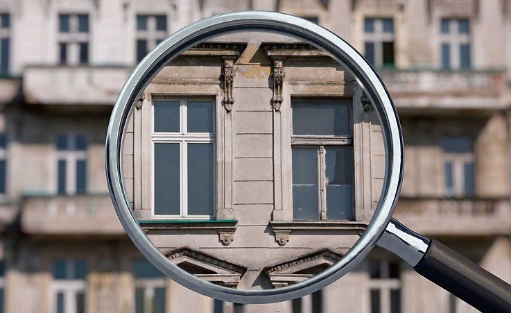 Foto In diesem Beitrag werfen wir einen Blick auf die Vorteile und die Fallstricke, die beim Erwerb einer sanierungsbedürftigen Immobilie auf Käufer warten, und bieten wertvolle Tipps, wie man das Potenzial dieser Objekte optimal nutzen kann.<br> Foto In diesem Beitrag werfen wir einen Blick auf die Vorteile und die Fallstricke, die beim Erwerb einer sanierungsbedürftigen Immobilie auf Käufer warten, und bieten wertvolle Tipps, wie man das Potenzial dieser Objekte optimal nutzen kann.<br>